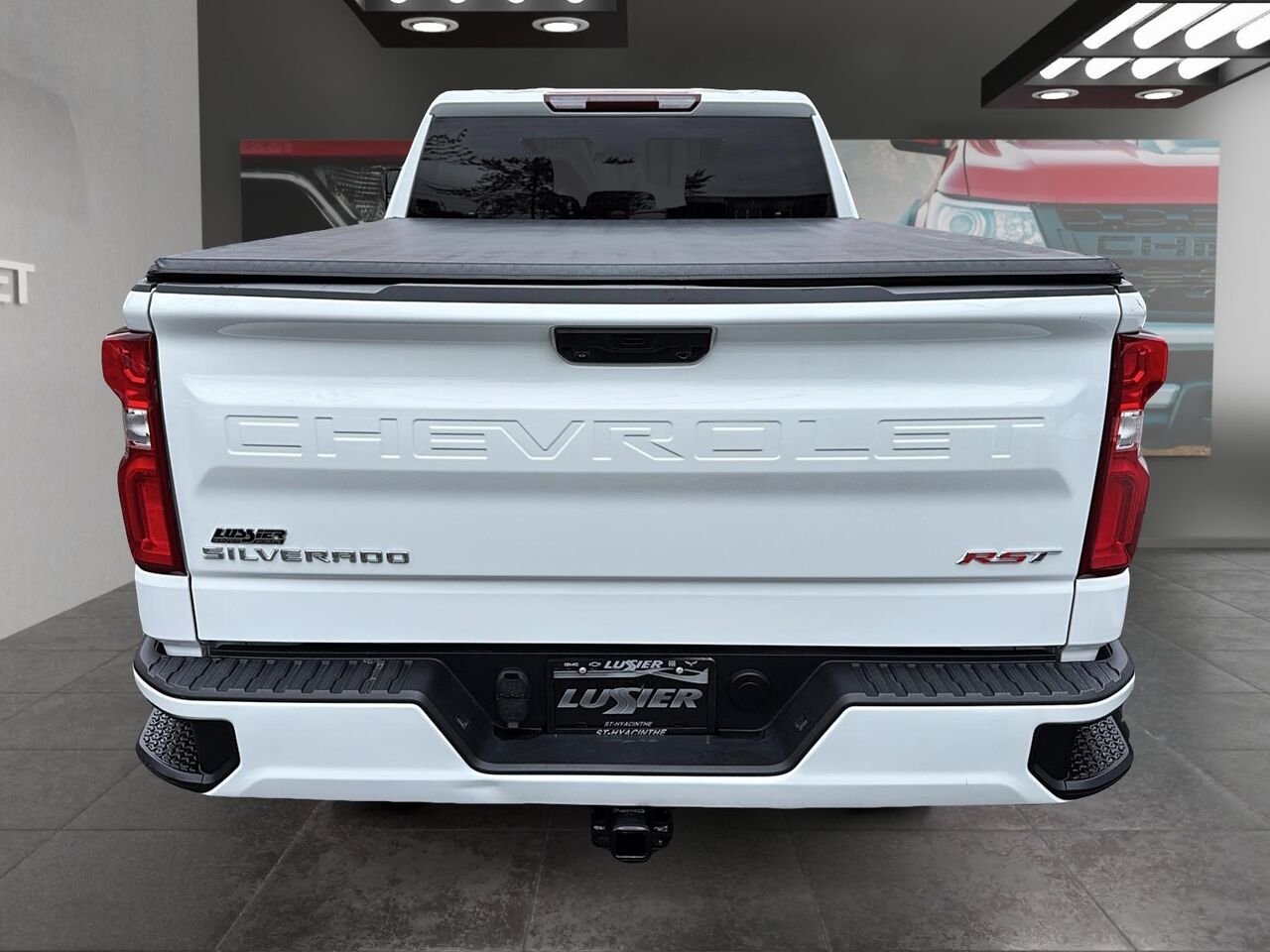 CHEVROLET SILVERADO 1500 1500 RST 2023 Blanc Saint-Hyacinthe - photo #2