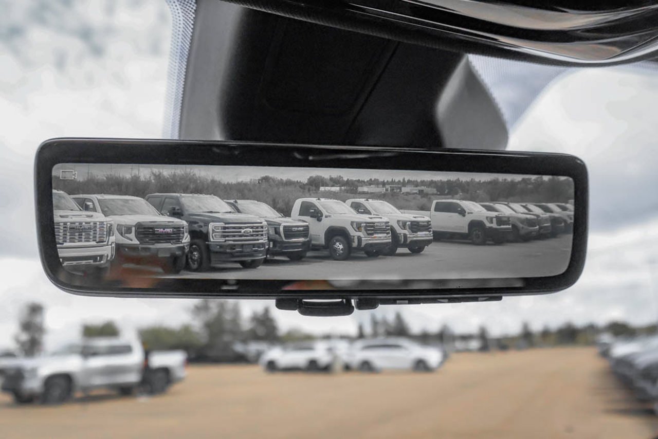 2023 Jeep Grand Cherokee Overland 4x4 White Sherwood Park - photo #30