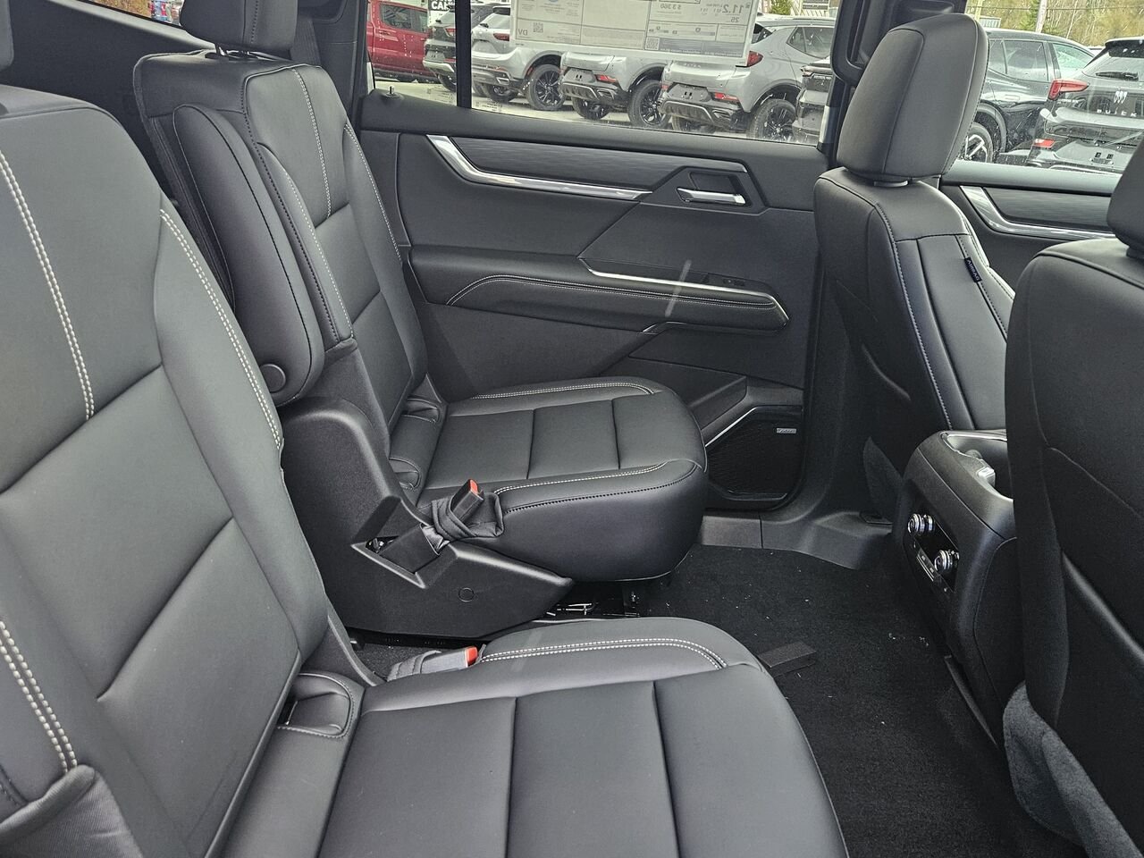 2026 GMC Acadia Élévation 4 portes TI SUMMIT WHITE Thetford Mines - photo #13