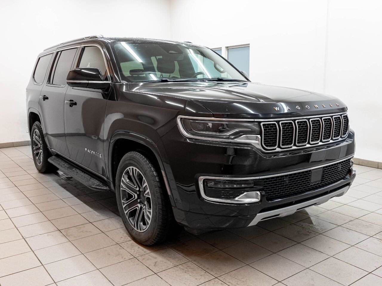 2023 Jeep Wagoneer SERIES II AWD *NAV* CUIR SIÈGES VENTIL HAYON ELECT Black Saint-Jérôme - photo #8