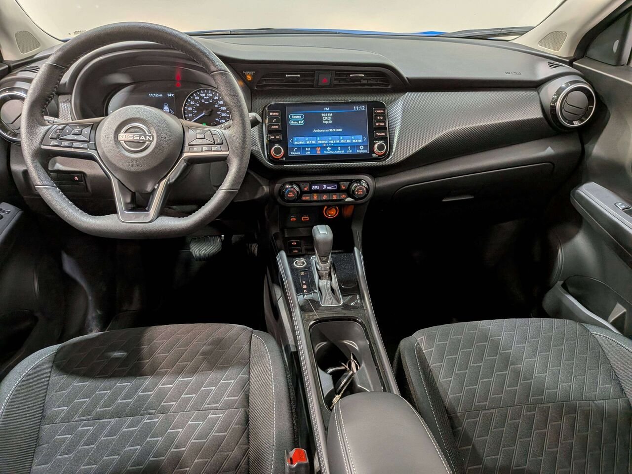 Nissan Kicks Play SV FWD 2025 Bleu Val-David - photo #26