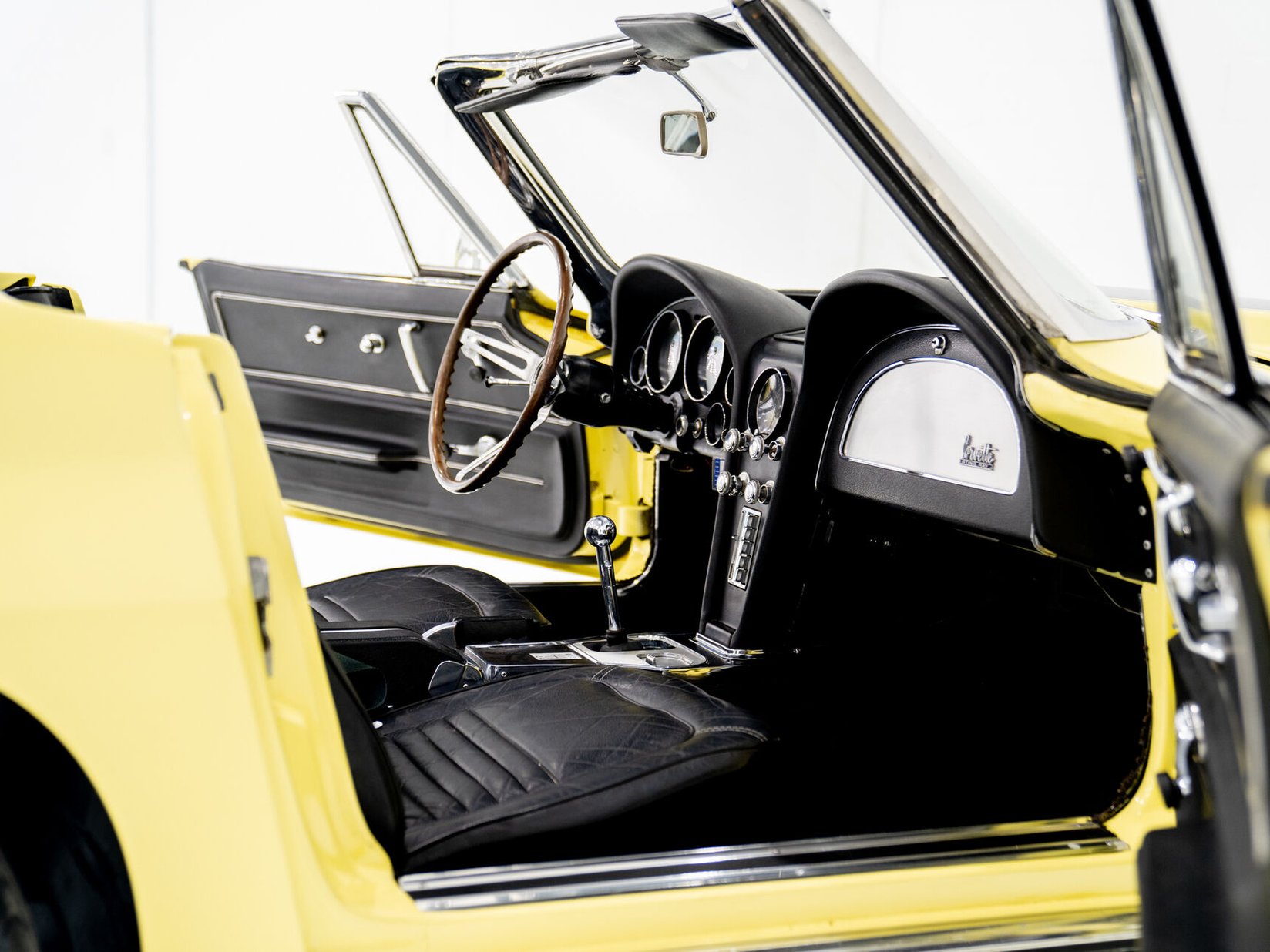 Chevrolet Corvette 1967 Jaune Montréal - photo #15