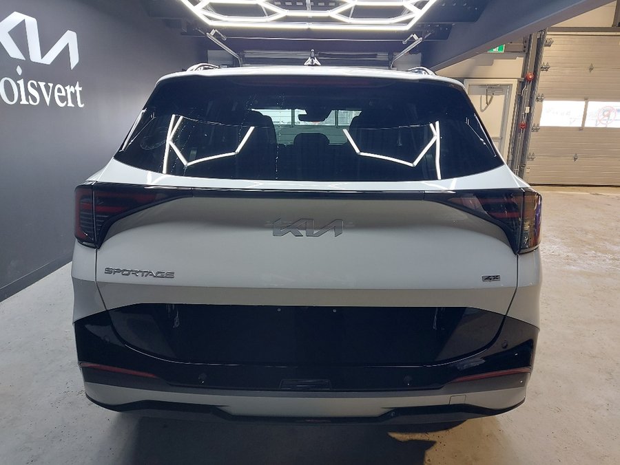 2026 Kia Sportage EX Premium TI avec intérieur rouge Snow White Pearl
