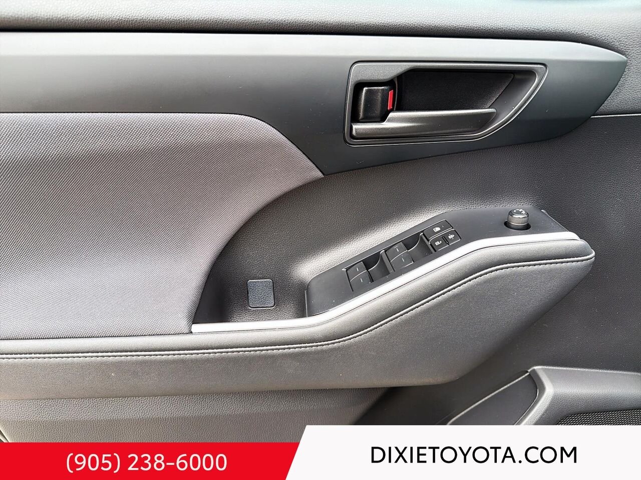 2023 Toyota Highlander Heated Seats, Alloy Wheels, Bluetooth Midnight Black Metallic Mississauga - photo #7