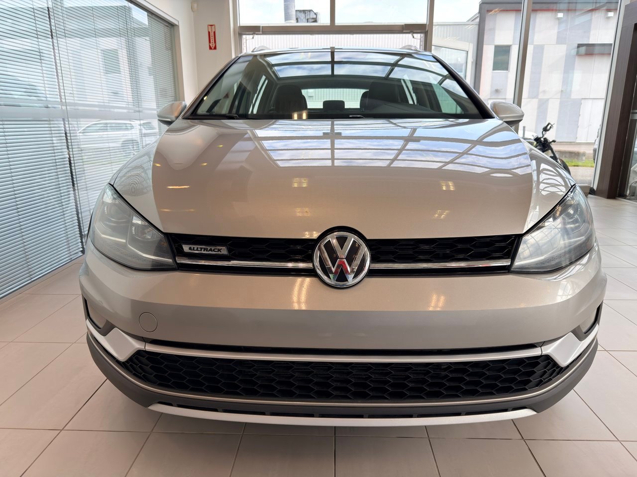 Volkswagen Golf Alltrack 2019 Gris Notre-Dame-des-Prairies - photo #7