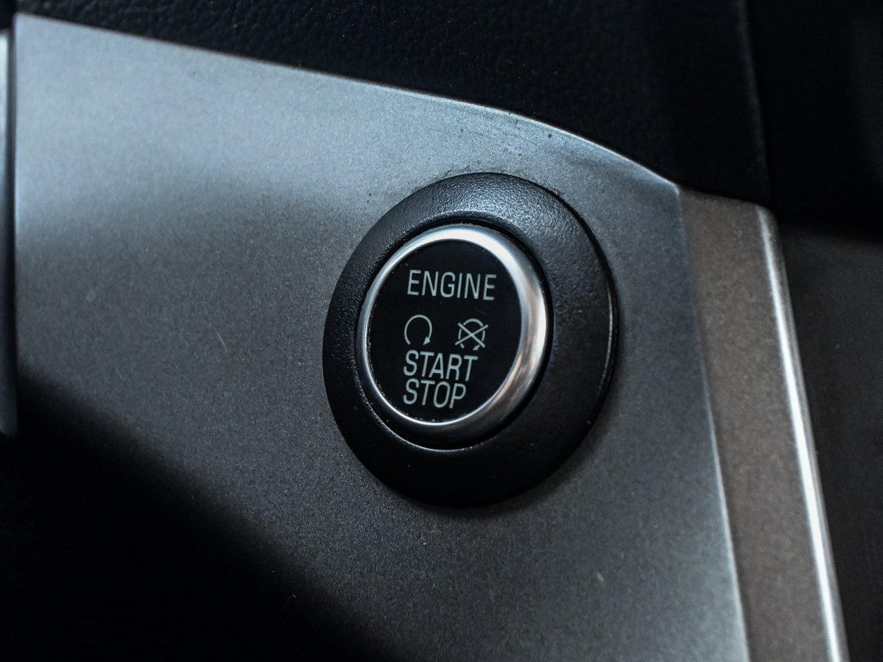 2019 Ford Escape SEL 4WD Blue Sherwood Park - photo #24