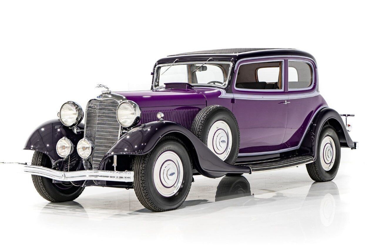 Lincoln KB Victoria Coupe One Of 18 Built, And The Only Known Surviving **PRICE IN USD** 1933 mauve Montréal - photo #0
