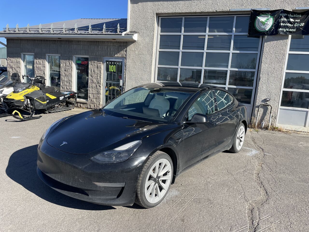 Black 2021 Tesla Model 3 Sedan Rear-Wheel Drive Automatic