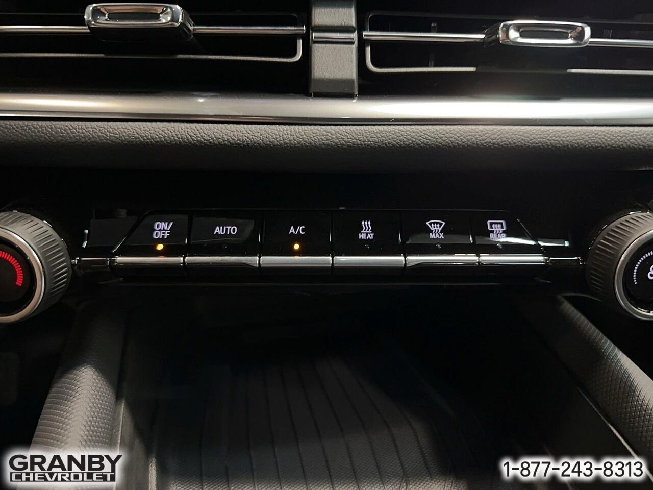2027 CHEVROLET Equinox EV EQUINOX EV LT1 FWD W/PCY (2LT) | 27-0235 WHITE SANDS Granby - photo #13