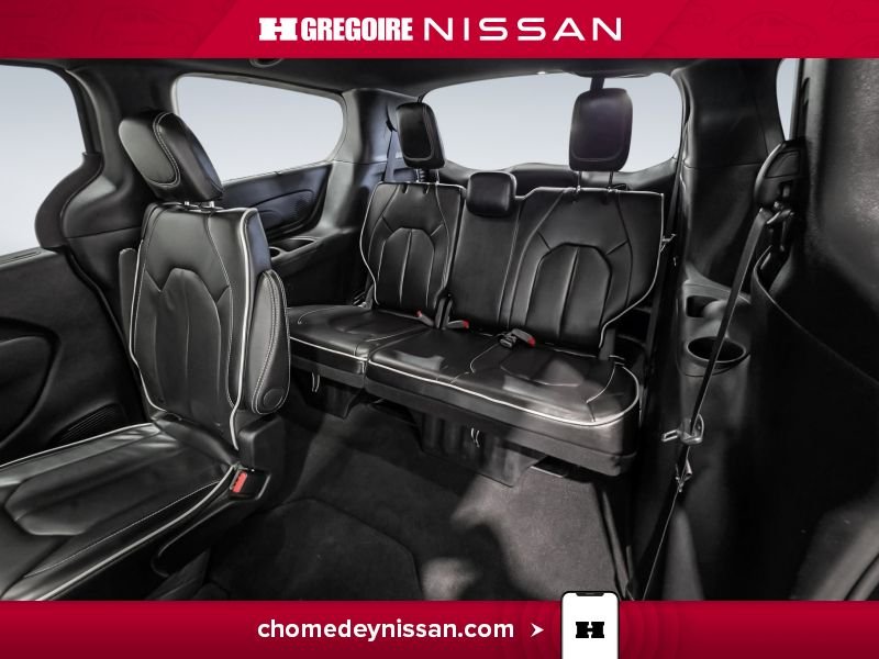 2025 Chrysler Pacifica Grey Saint-Eustache - photo #33