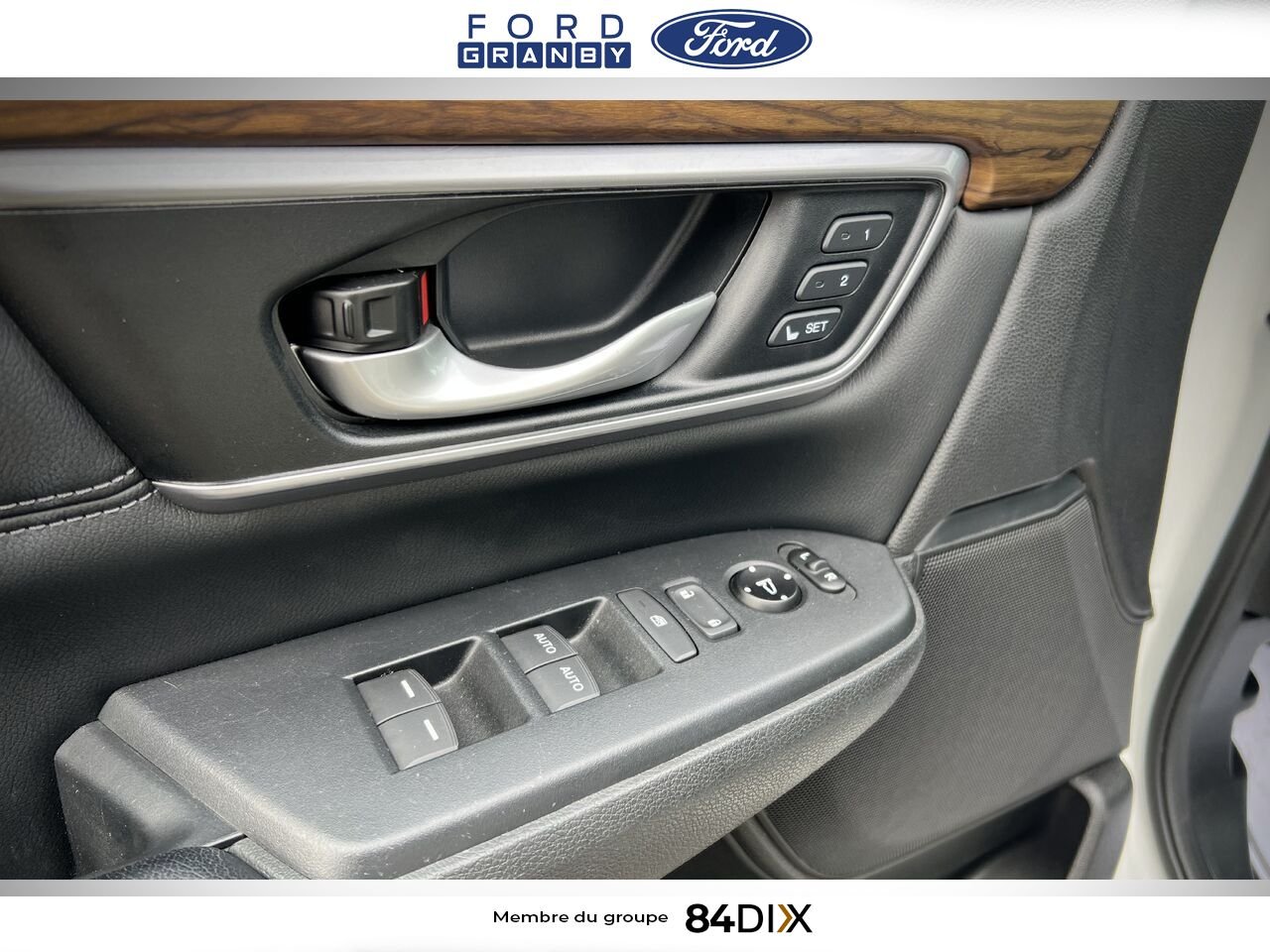 2017 Honda CR-V Touring White Granby - photo #12