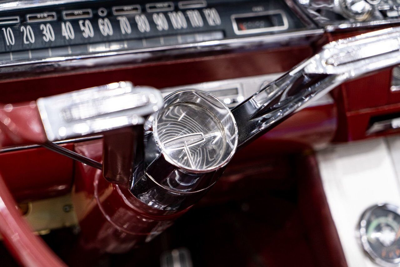 Oldsmobile Starfire Factory A/C. Single repaint and extensive ownership history **PRICE IN USD** 1962 Noir Montréal - photo #90