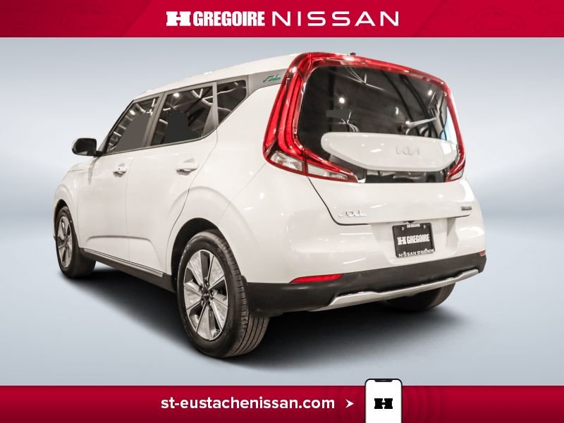 2022 Kia Soul White Saint-Eustache - photo #7