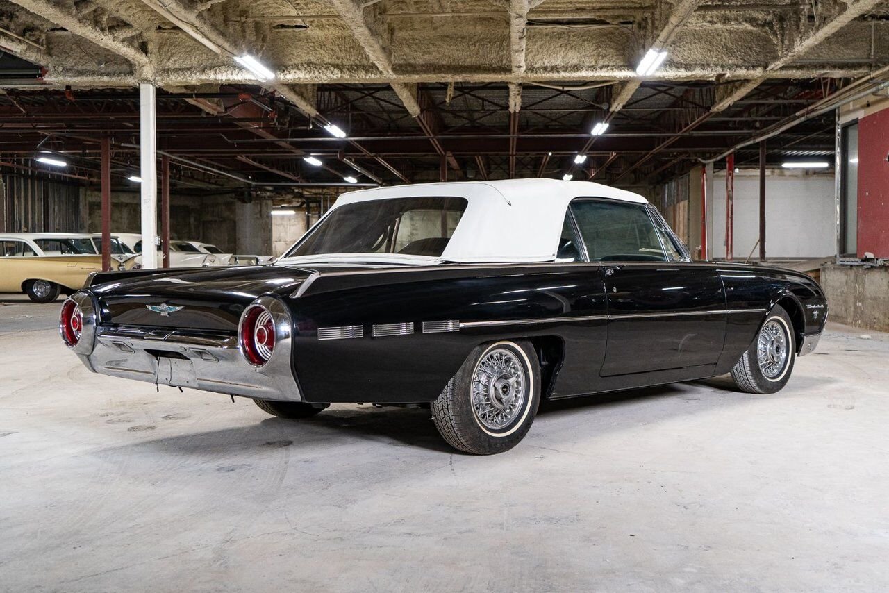 Ford Thunderbird **PRICE IN USD** Roadster project car Extremely rare 1962 Noir Montréal - photo #27