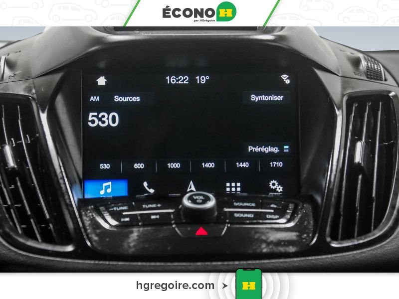 Ford Escape 2018 Beige Laval - photo #19