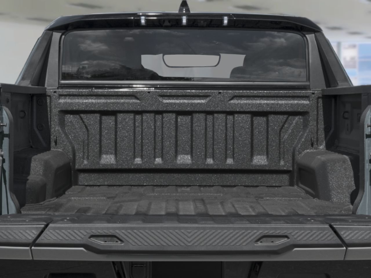 2026 GMC HUMMER EV Pickup 2X cabine multiplace e4RM avec 1SC Meteorite Metallic (Grey) Amos - photo #8