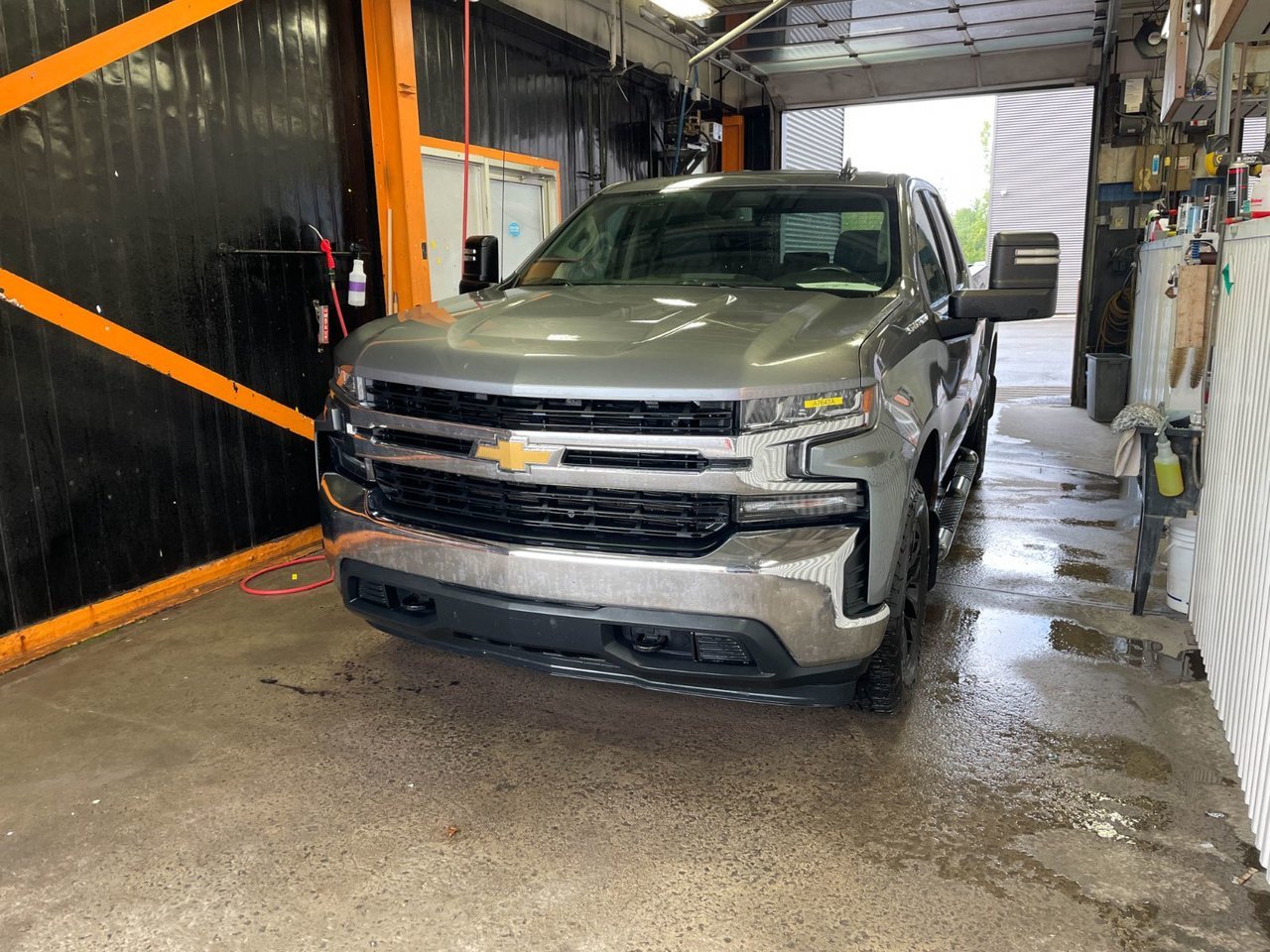 Chevrolet Silverado 1500 LT TRUE NORTH 4X4 V8 *SIÈGES CHAUFF* BEDLINER WIFI 2020 Gris Saint-Jérôme - photo #0