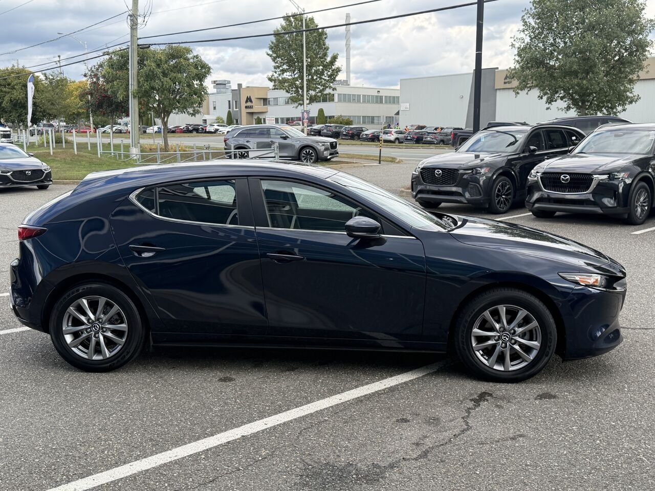 2022 Mazda Mazda3 Sport Blue Ste-Marie - photo #3