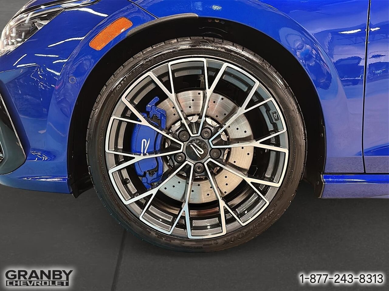 Volkswagen Golf R | G3872 2025 Bleu Granby - photo #9