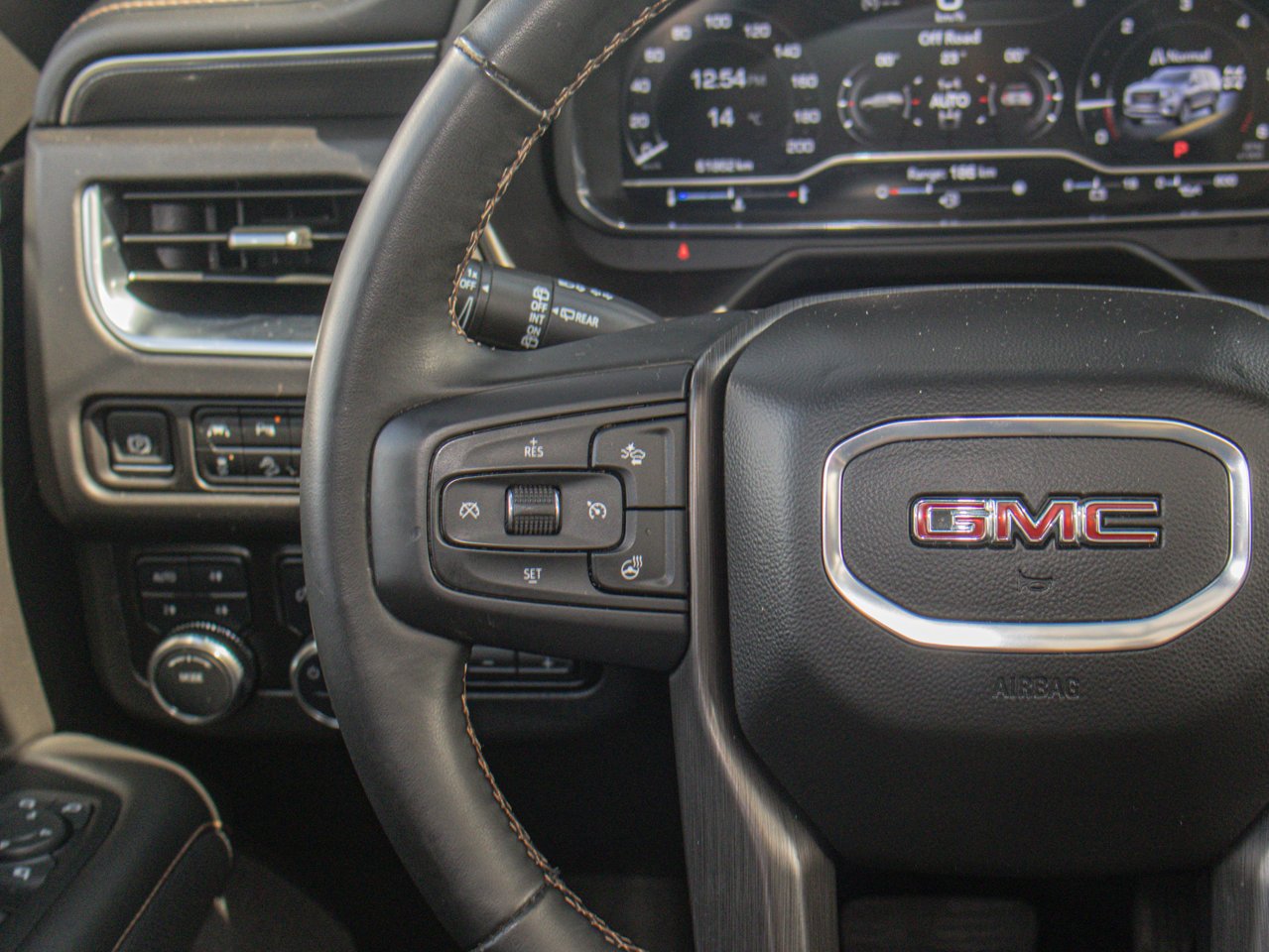 2024 GMC Yukon XL 4WD 4dr AT4 Black Sherwood Park - photo #23