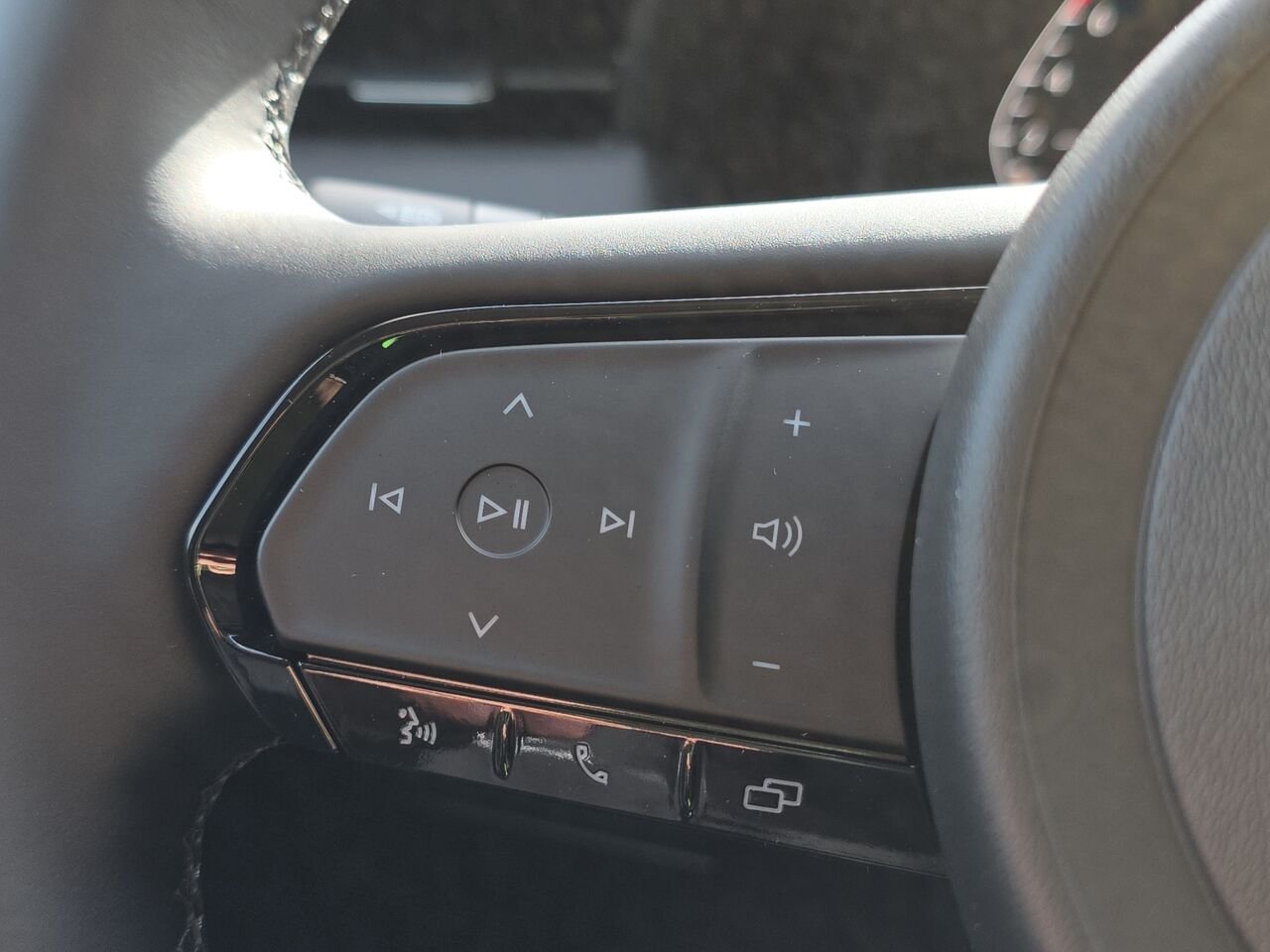 2026 Mazda CX-5 GX TI, Bluetooth, Cruise control, Commande audio au volant Jet Black Mica Val-David - photo #15