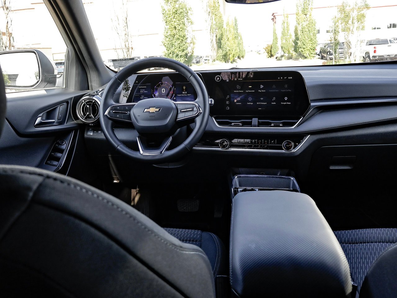 2026 Chevrolet Equinox AWD 4dr LT w/2LT White Sherwood Park - photo #25