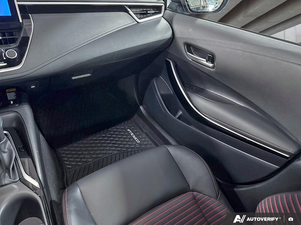 2025 Toyota Corolla 2601299A | XSE Midnight Black Metallic Edmonton - photo #23