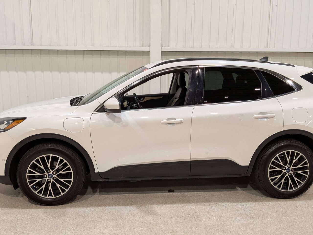 2022 Ford Escape Titanium Plug-In Hybrid FWD White Val-David - photo #4