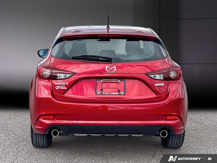 2018 Mazda Mazda3 Sport 2018 Red