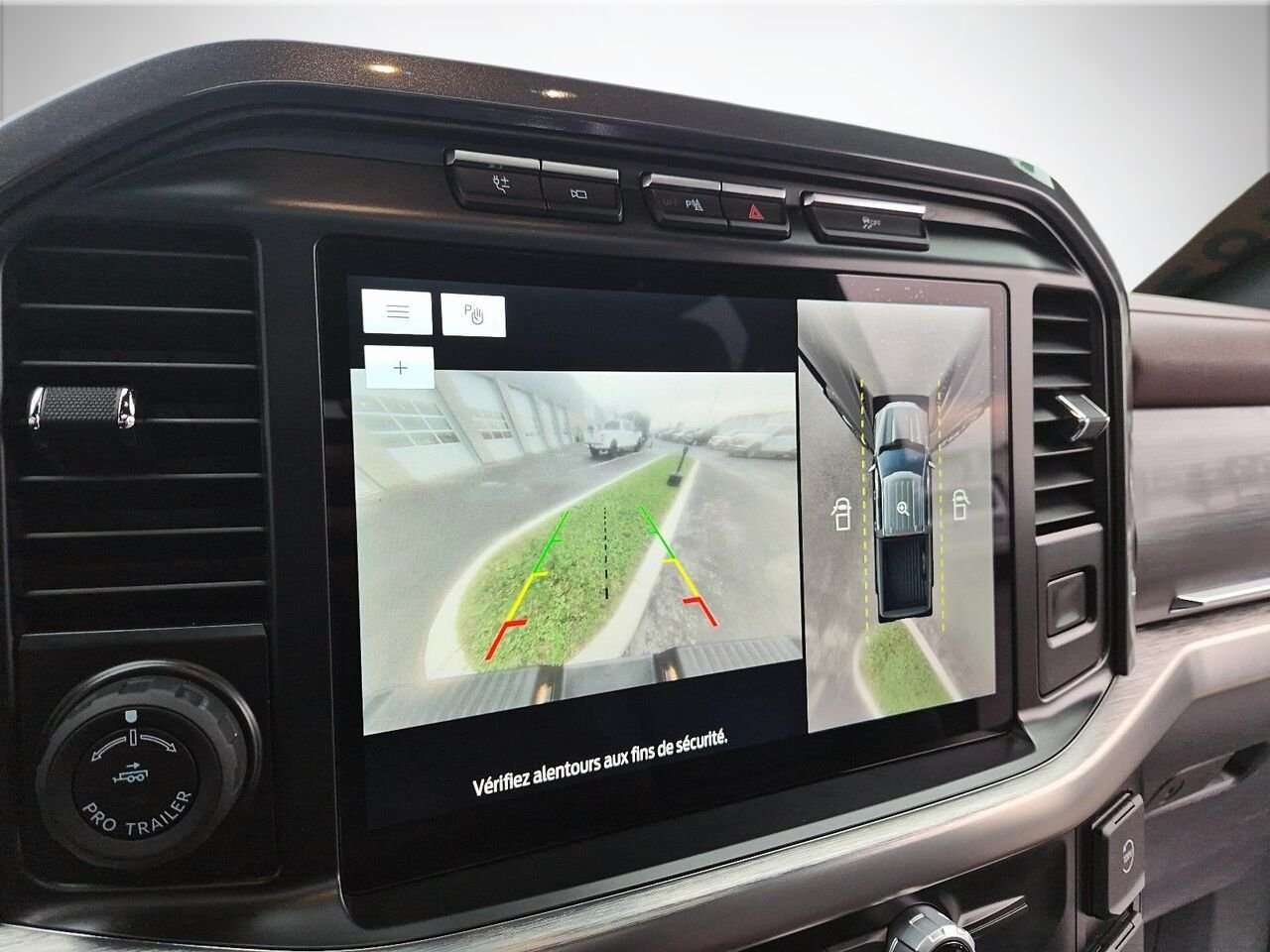 2023 Ford F-150 Grey Saint-Jérôme - photo #17