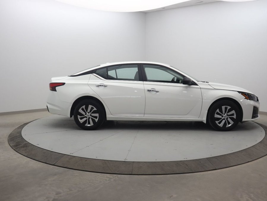 2024 Nissan Altima 2024 White