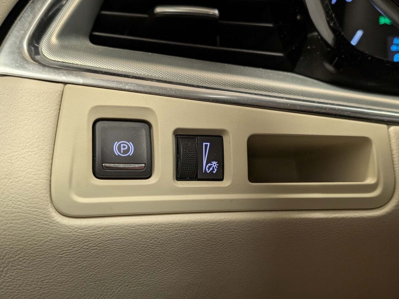 2019 CADILLAC XT5 LUXURY Bas Kilométrage 8 Pneus Red Sherbrooke - photo #19