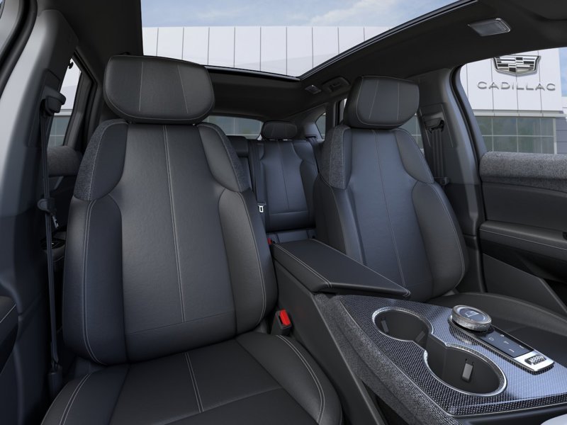 CADILLAC OPTIQ 4 portes - Sport 2027 Blanc éclatant, triple couche Montmagny - photo #5