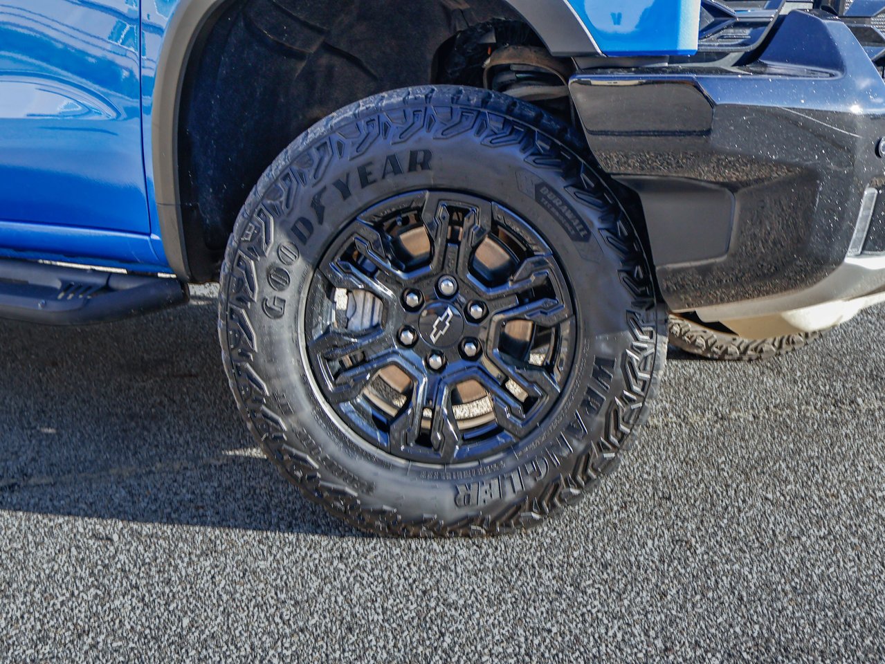 2025 Chevrolet Silverado 1500 4WD Crew Cab 147 ZR2 Blue Sherwood Park - photo #4