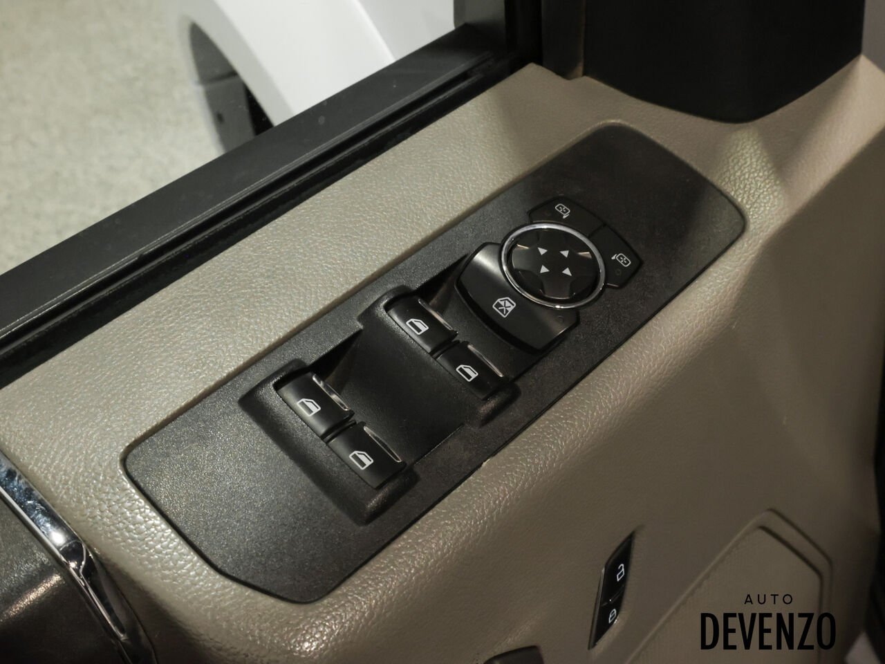 2020 Ford Super Duty F-450 DRW White Saint-Eustache - photo #11