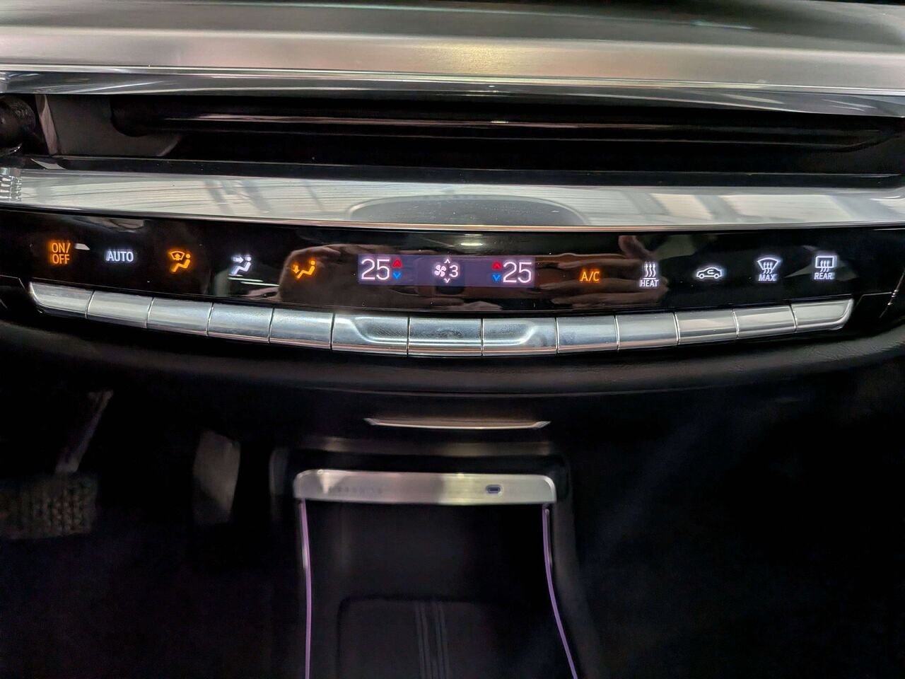 Cadillac LYRIQ 2024 Blanc Val-David - photo #27