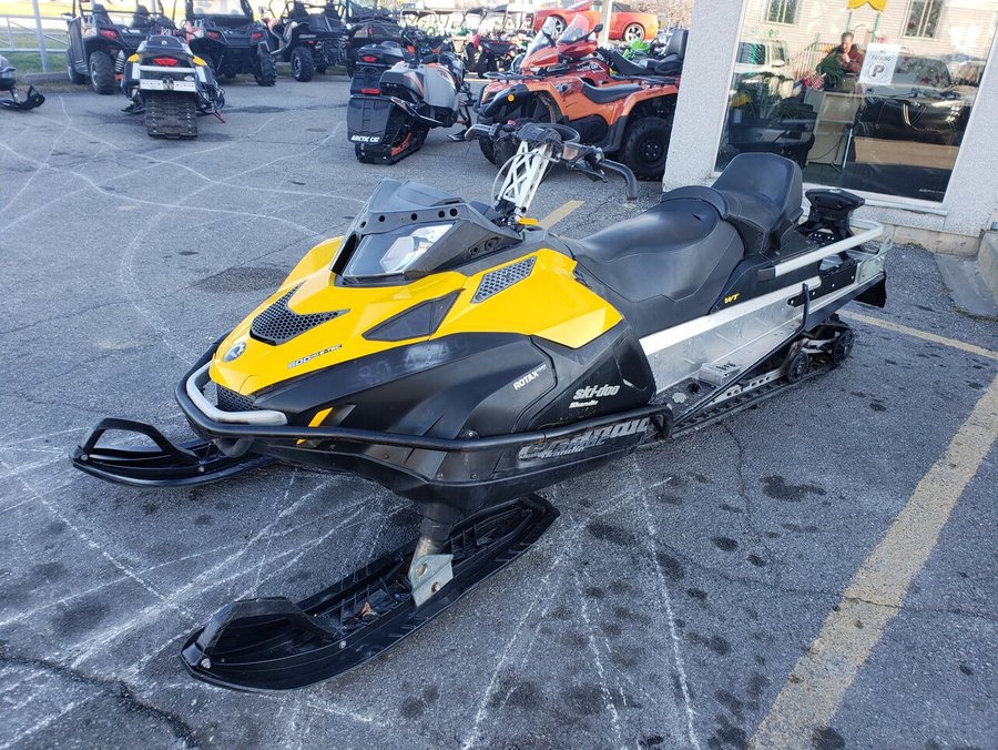 2015 Ski-doo Skandic 2015 Yellow
