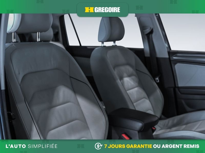 Volkswagen Tiguan 820613 | Highline AWD AUTO AC CUIR TOIT NAV MAGS CAM RECULE 2020 Bleu Laval - photo #26