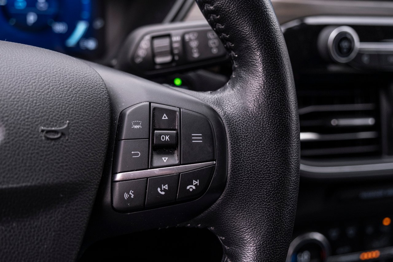 2020 Ford Escape Green Gatineau - photo #13