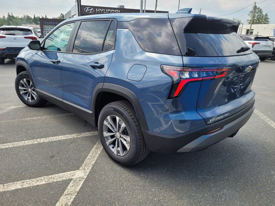 2027 Chevrolet Equinox LT 4 portes à transmission intégrale avec 2LT Lakeshore Blue Metallic
