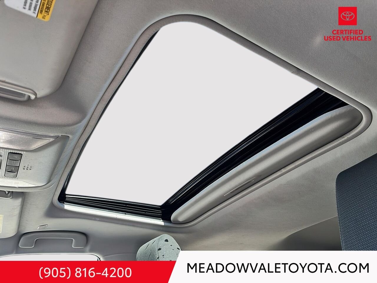 2024 Toyota RAV4 One Owner, Clean Car Fax, Power Sunroof, Power Trunk, Power Seat Grey Mississauga - photo #10