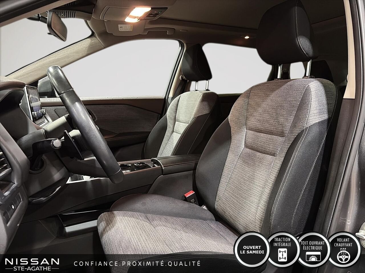 Nissan Rogue SV TI avec ensemble toit ouvrant 2023 Gris Saint-Jérôme - photo #7