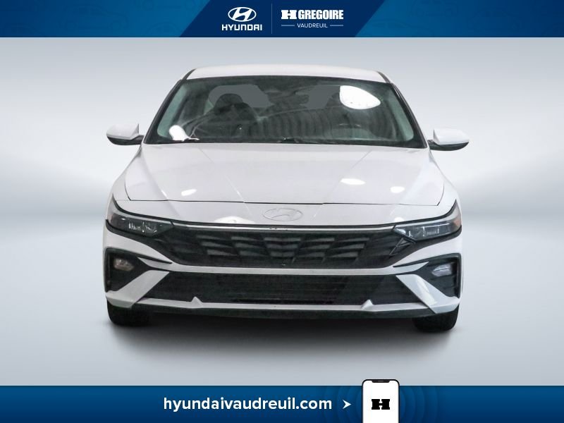 2024 Hyundai Elantra White Laval - photo #2