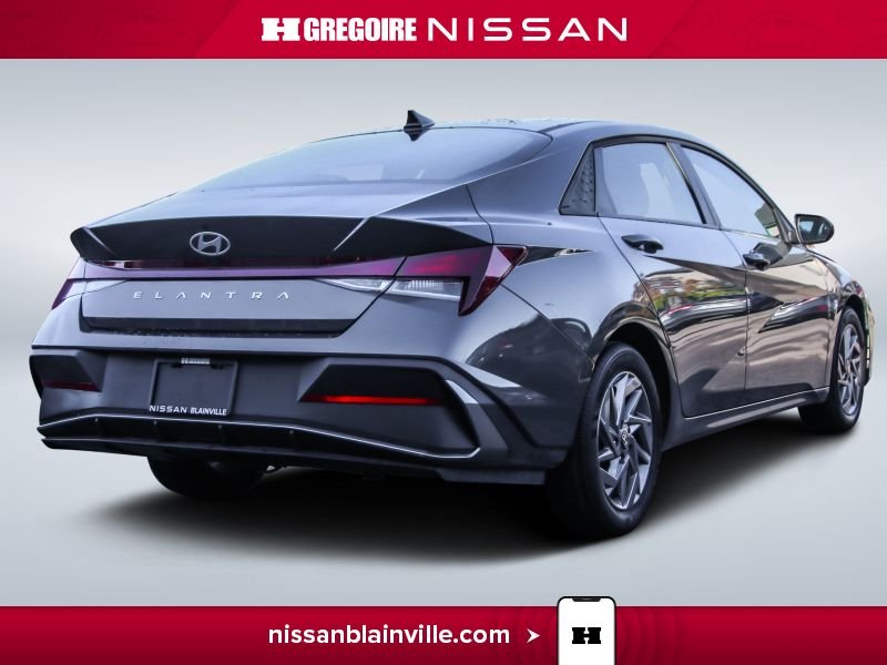 2025 Hyundai Elantra Grey Blainville - photo #8