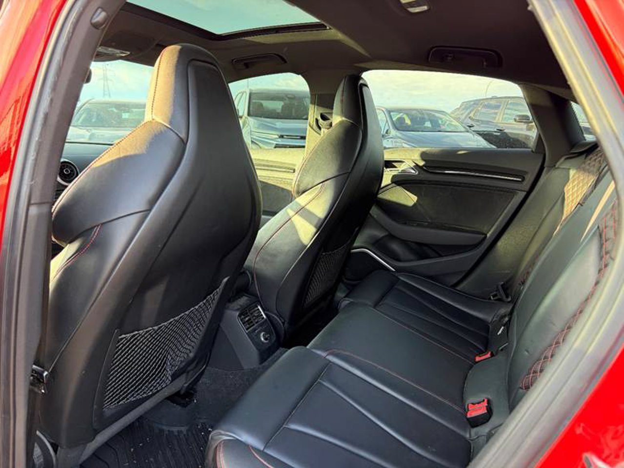 2018 Audi RS 3 Sedan 2.5 TFSI quattro S tronic Catalunya Red Metallic Sherwood Park - photo #5