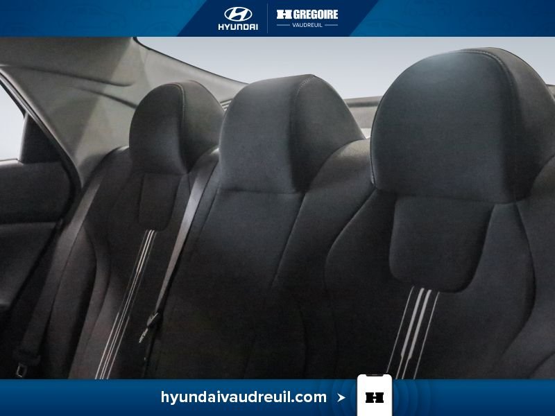 2024 Hyundai Elantra Grey Blainville - photo #19