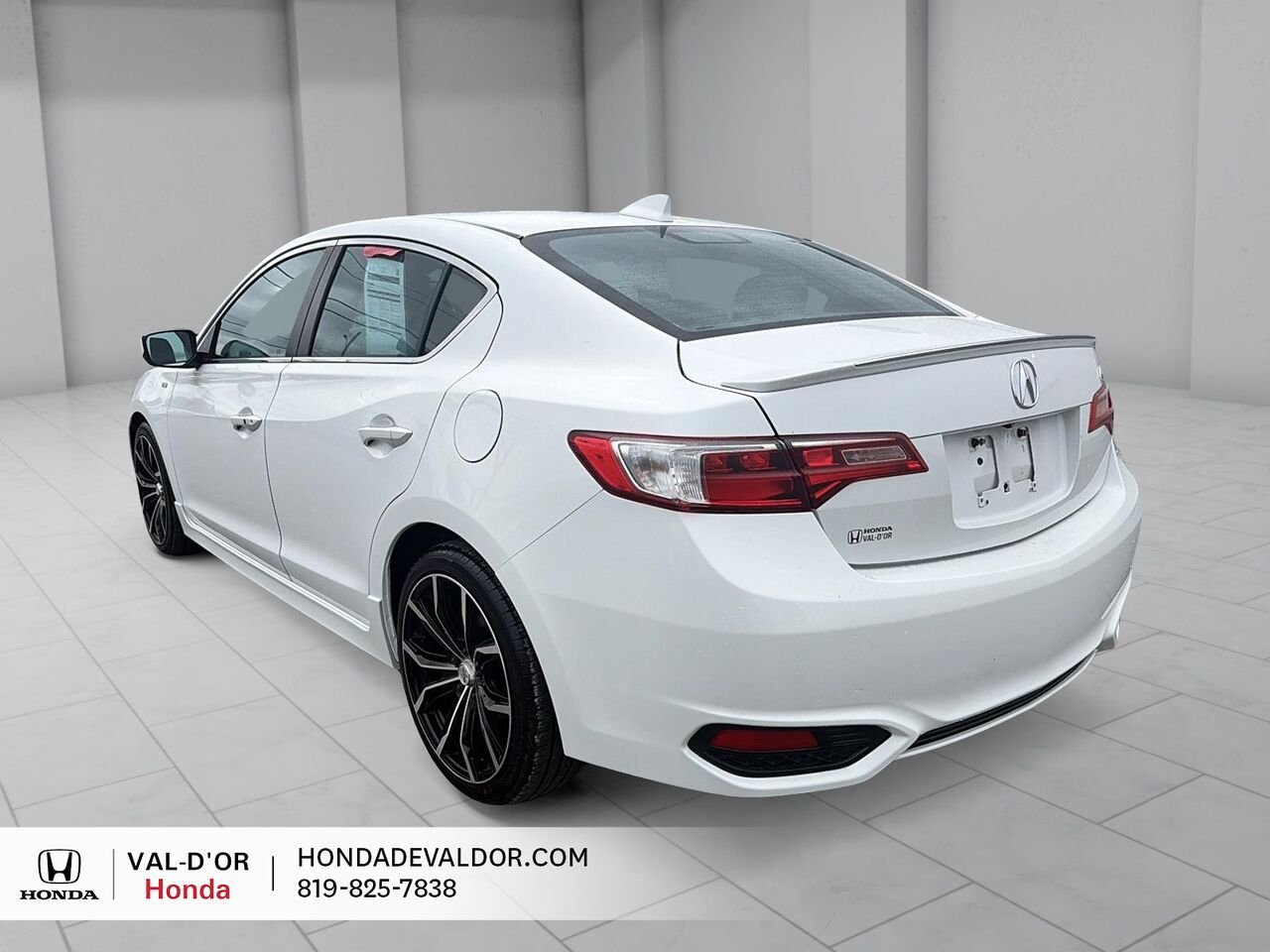 2016 Acura ILX A-Spec berline 4 portes White Val-d'Or - photo #3