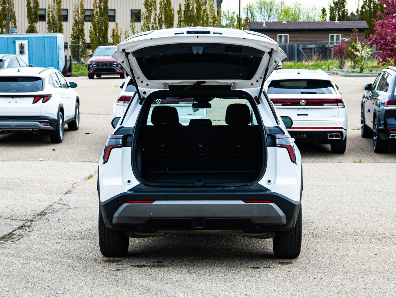 2026 Chevrolet Equinox AWD 4dr LT w/2LT White Sherwood Park - photo #14