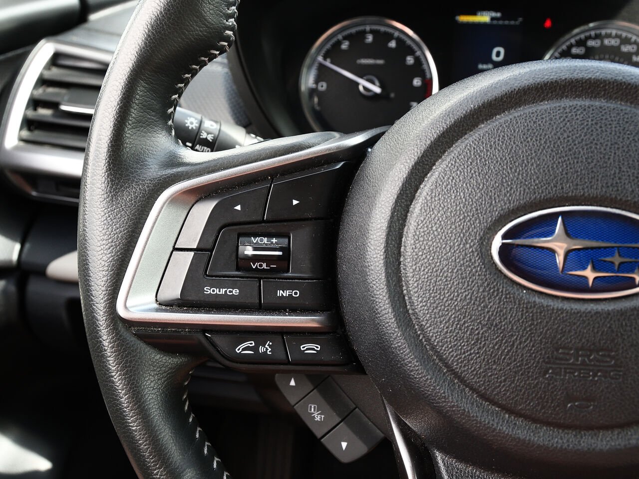Subaru Forester Limited 2023 Noir Saint-Hyacinthe - photo #17