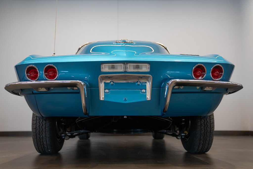Chevrolet Corvette 1967 Bleu Montréal - photo #46